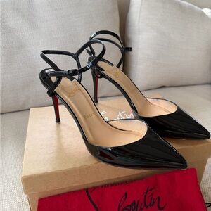 Christian Louboutin Black Patent Leather Pointed-Toe Ankle-Strap Heels size 39